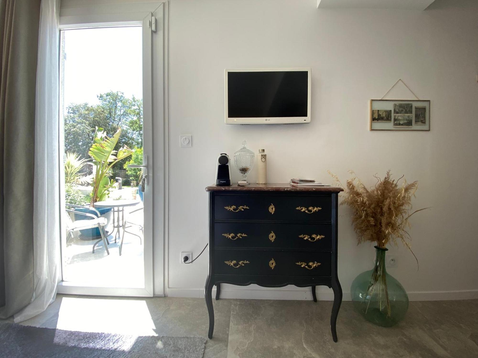 Besse-sur-Issole Villa Alba En Provence מראה חיצוני תמונה